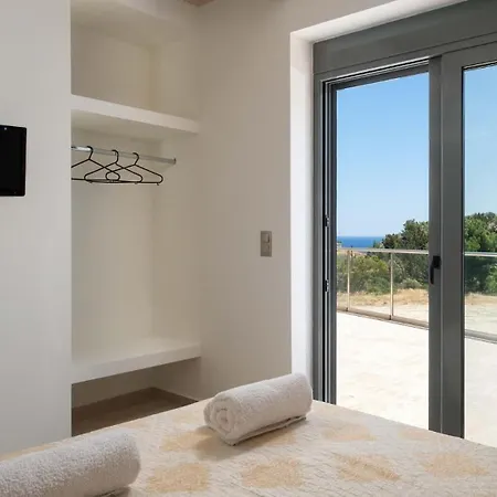Villa Family Rhodes Villa 4 Bedrooms Villa Summer Memories Private Pool Lindos